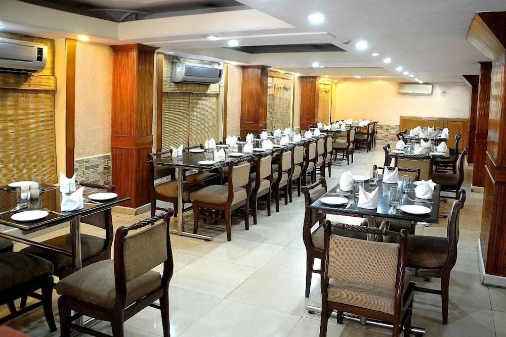 Hotel Ganga Ratan Agra  Esterno foto