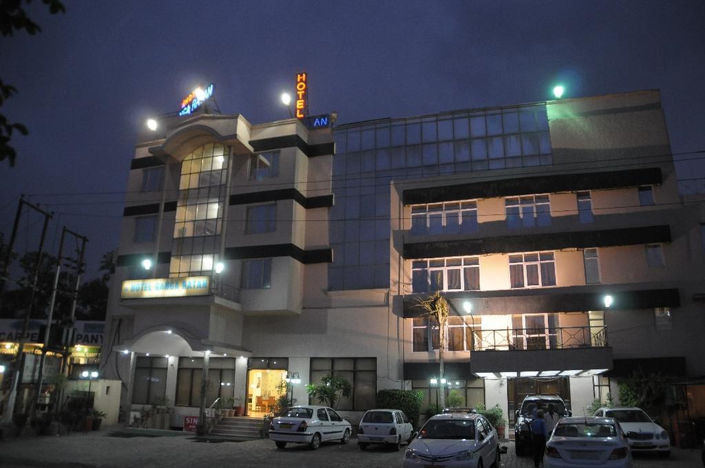 Hotel Ganga Ratan Agra  Esterno foto