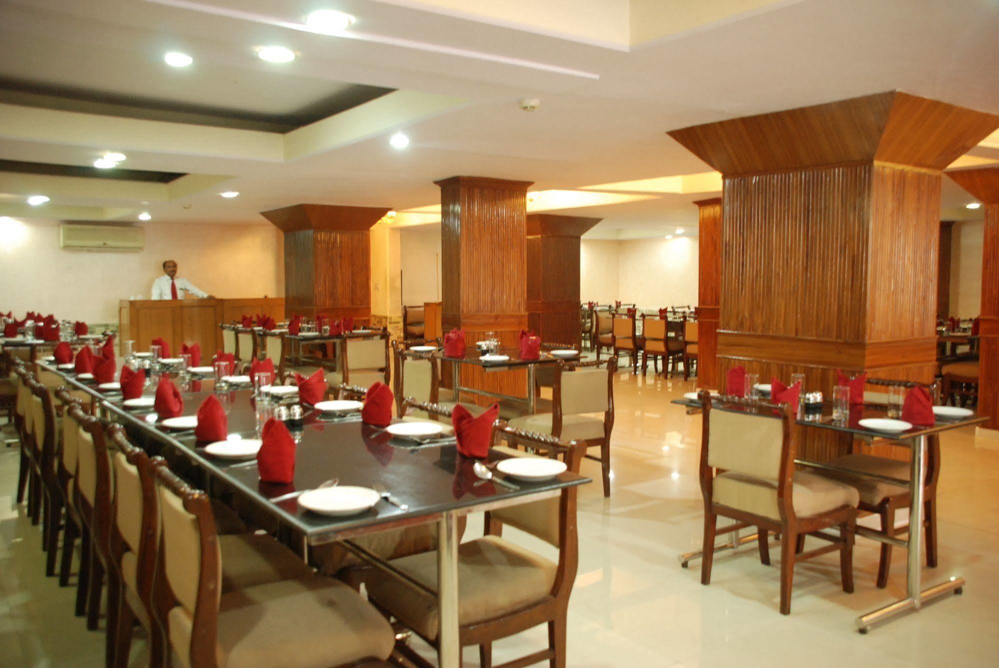 Hotel Ganga Ratan Agra  Esterno foto