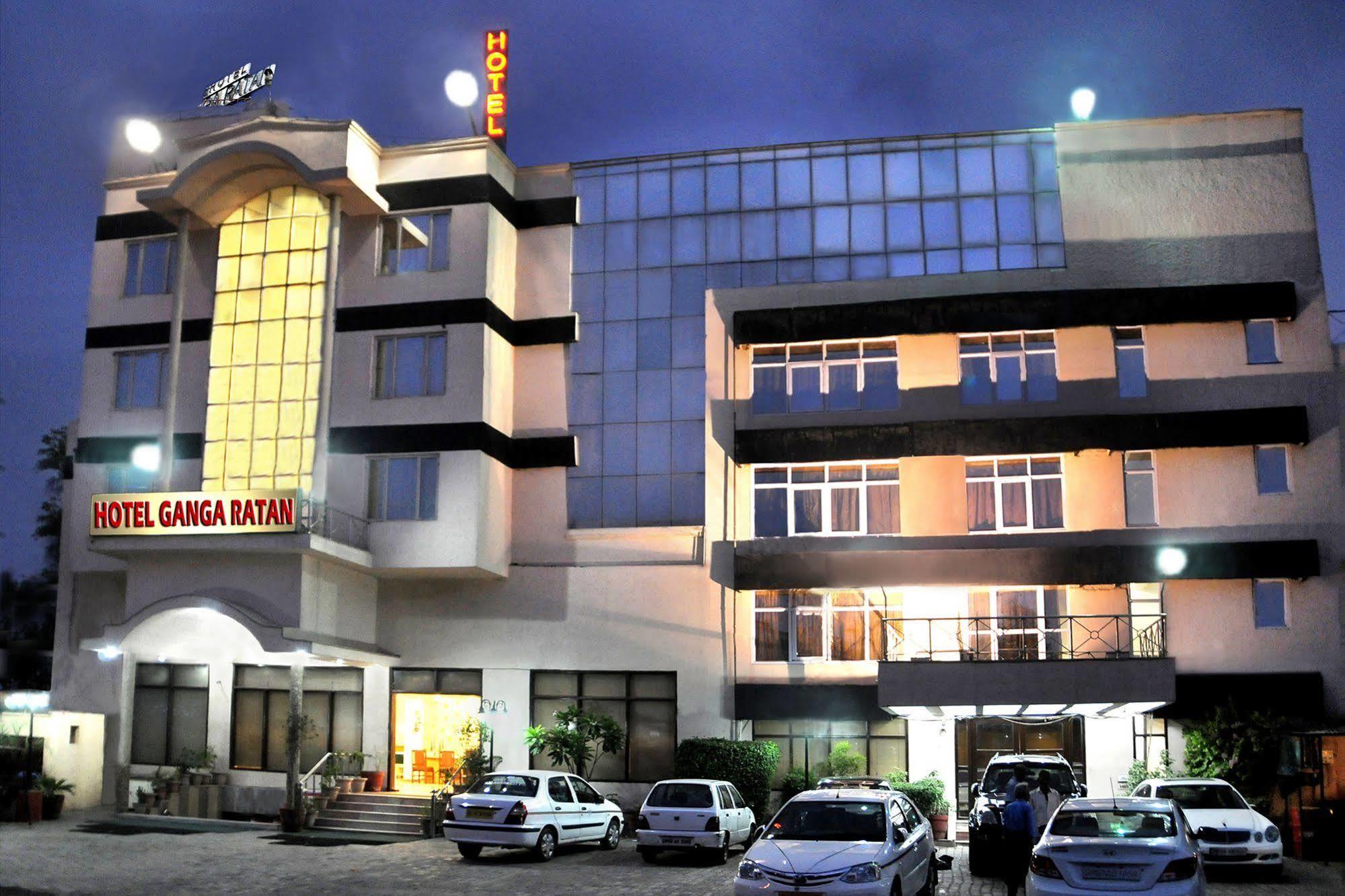 Hotel Ganga Ratan Agra  Esterno foto